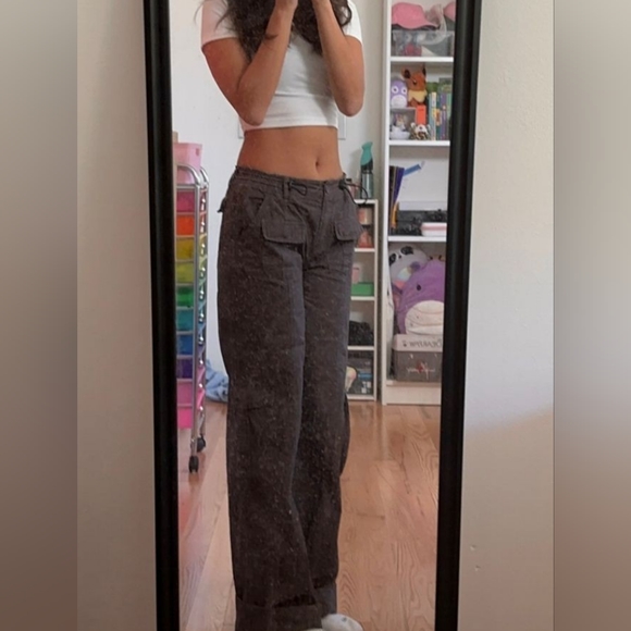 Brandy Melville Grey Kim Pants - Picture 4 of 16